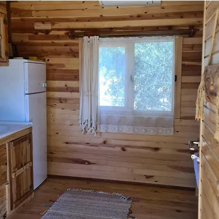 Derin Tas-bungalow מלון דירות *